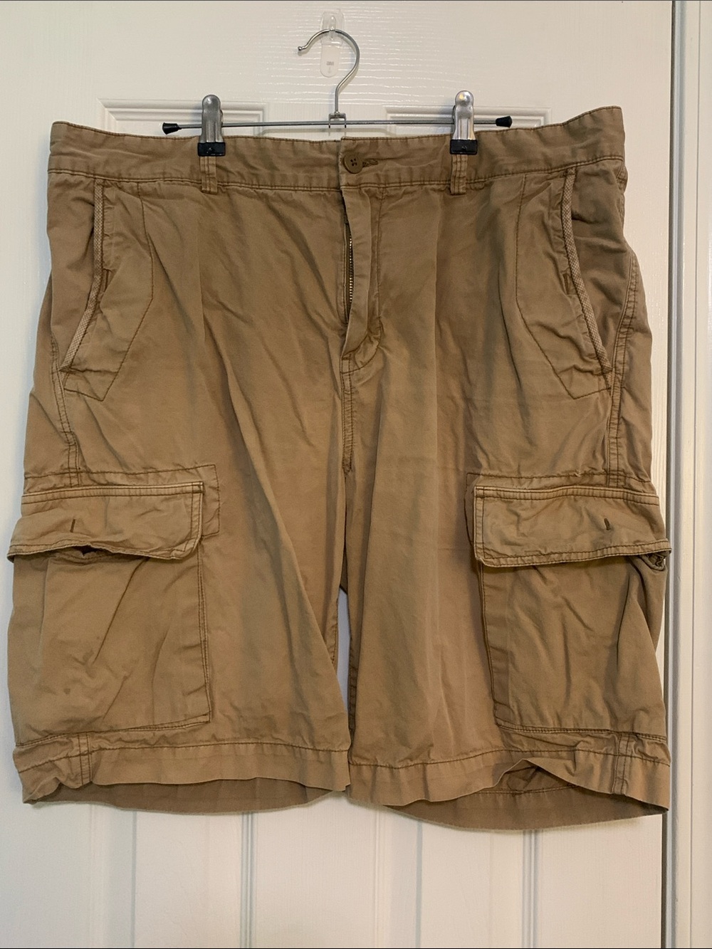 Cremieux Premium Denim khaki color cargo shorts size 38
